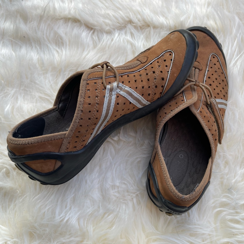 Privo By Clarks, Women’s Tequini Slip On Brown, Size 8